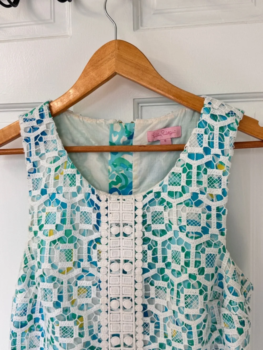 Lilly Pulitzer Blue-Green Lace Sheath Dress with White Trim - Picture 3 of 9